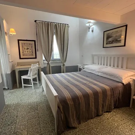 Maria Cristina Guest house