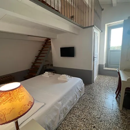 Maria Cristina 4*